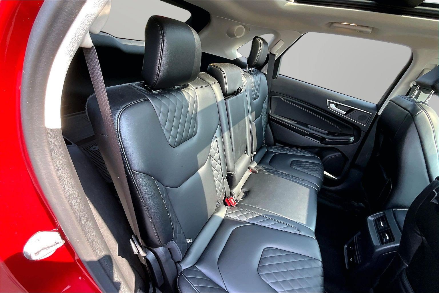 Certified 2023 Ford Edge Titanium AWD/4WD image 17