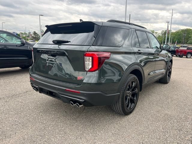 Certified 2024 Ford Explorer ST w/ Equipment Group 401A AWD/4WD image 4