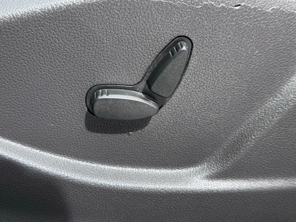 Certified 2018 Ford Transit Connect XLT image 26