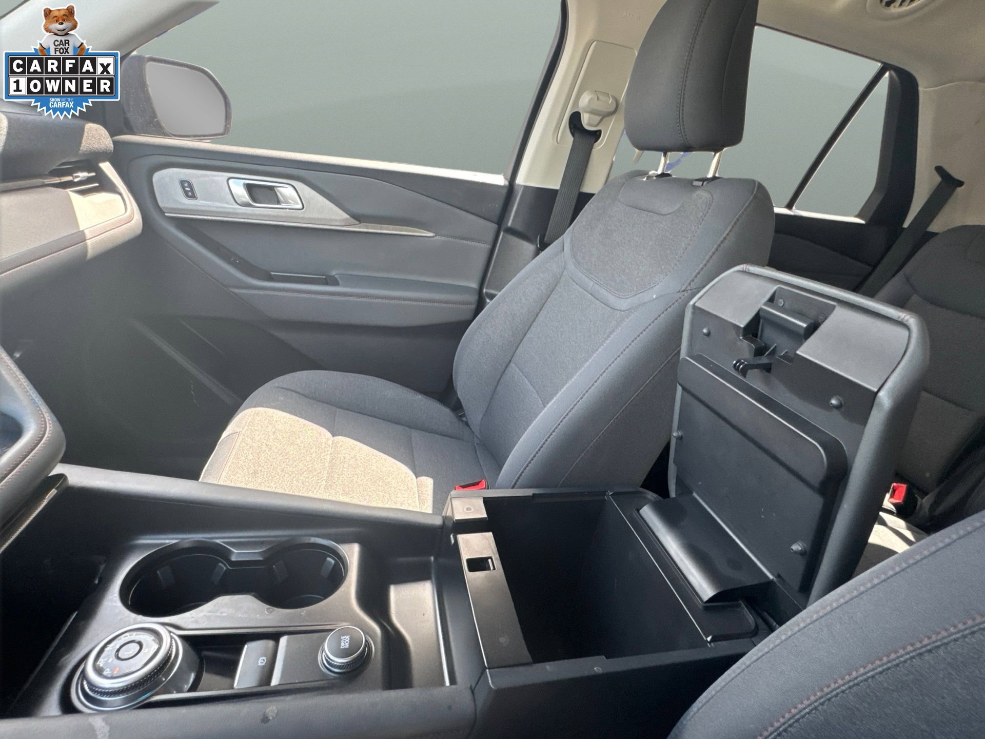 Certified 2025 Ford Explorer Active RWD image 21