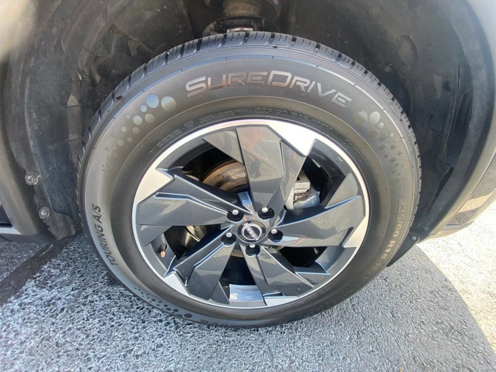 Used 2024 Nissan Rogue SV AWD/4WD image 27