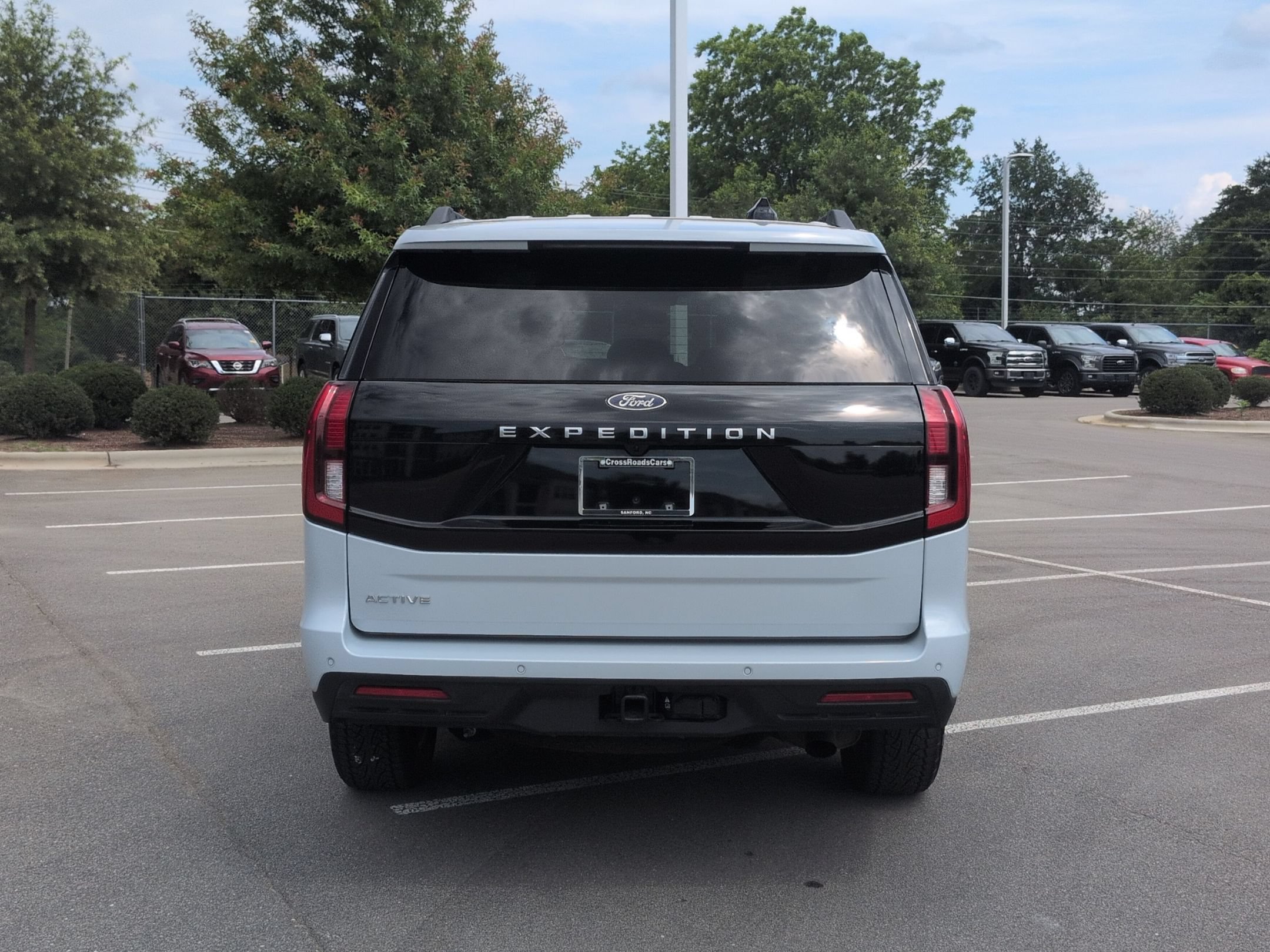 Certified 2025 Ford Expedition Active AWD/4WD image 5