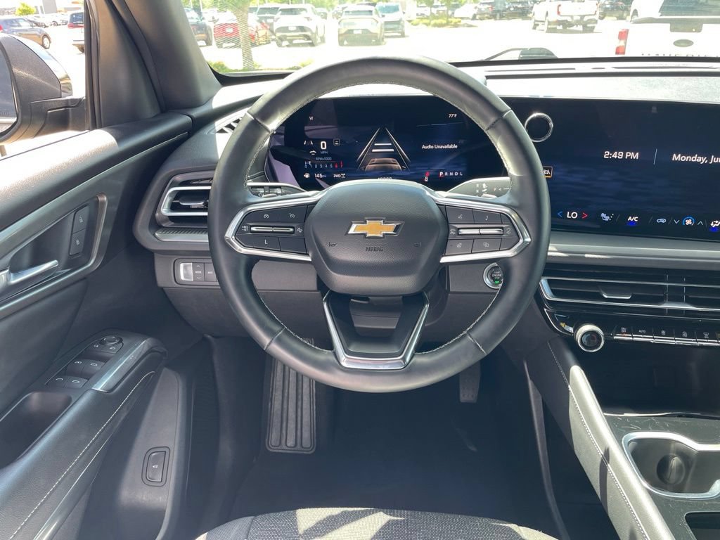 Used 2024 Chevrolet Traverse LT AWD/4WD image 12
