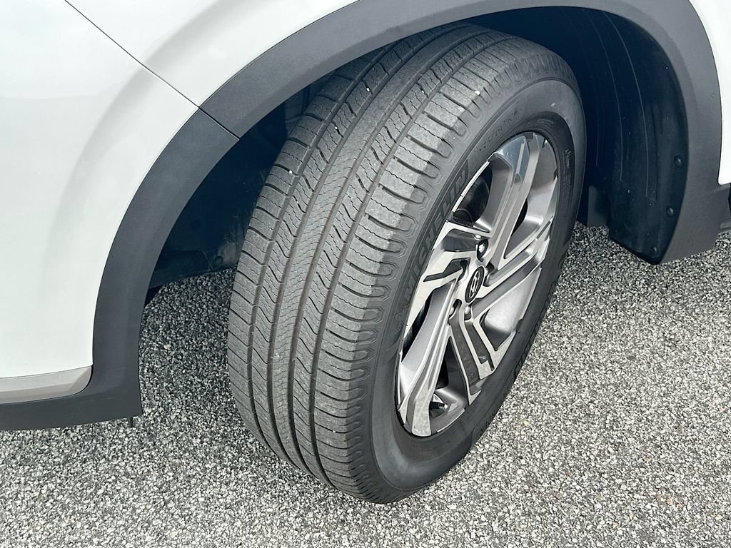 Used 2023 Hyundai Santa Fe SEL FWD image 25