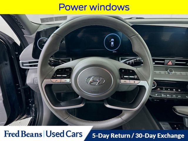 Used 2023 Hyundai Elantra SEL w/ Convenience Package image 14