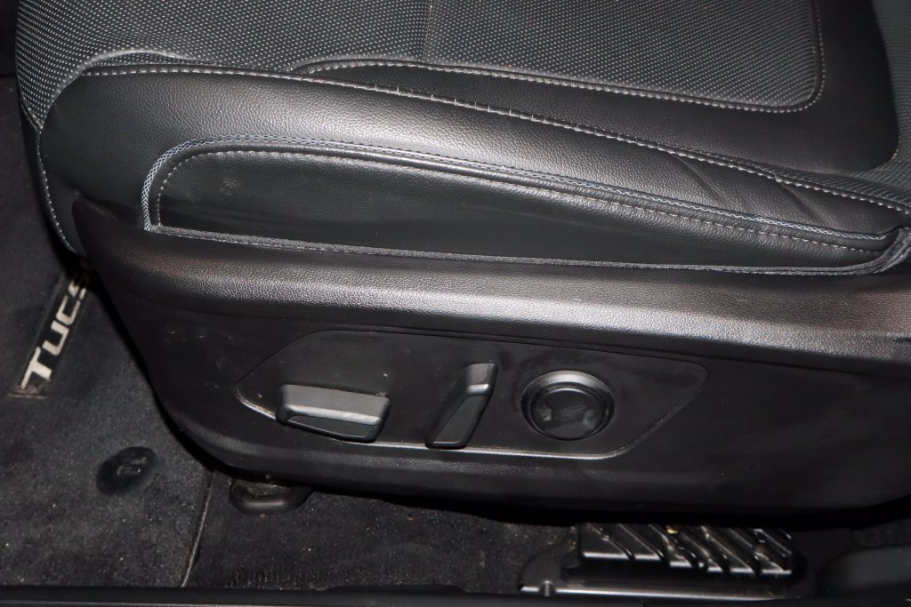 Used 2024 Hyundai Tucson Limited AWD/4WD image 25