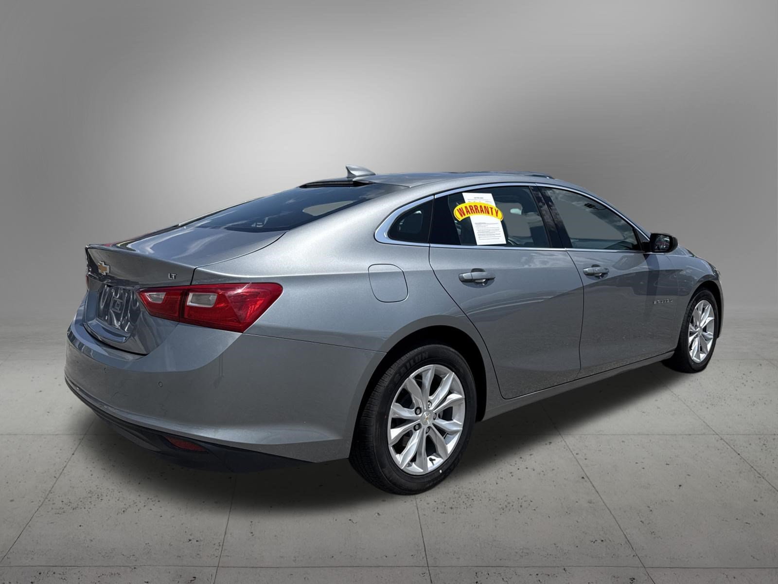 Used 2024 Chevrolet Malibu LT FWD image 4