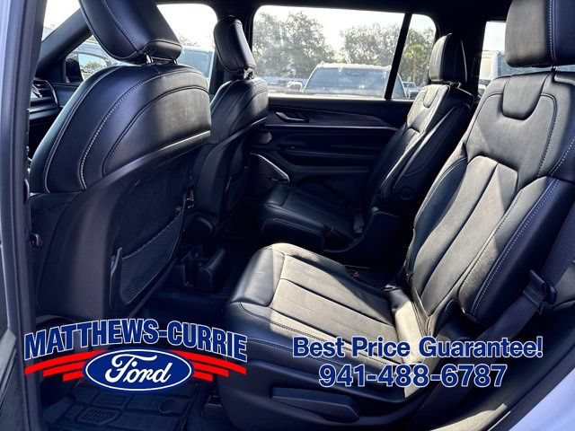 Used 2023 Jeep Grand Cherokee L Overland AWD/4WD image 13