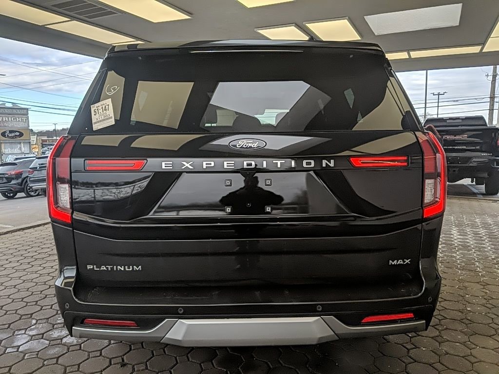 Certified 2025 Ford Expedition Max Platinum image 4