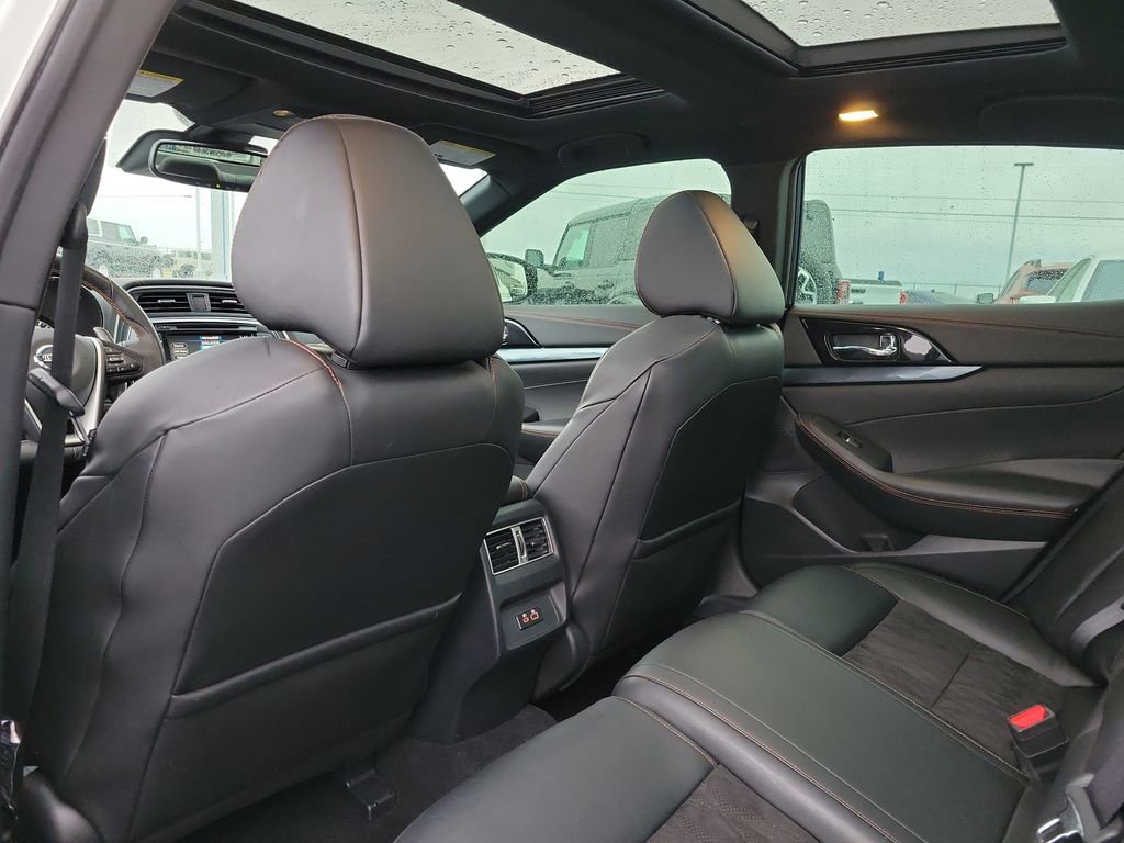 Used 2022 Nissan Maxima SR w/ Sport Mat Group image 15