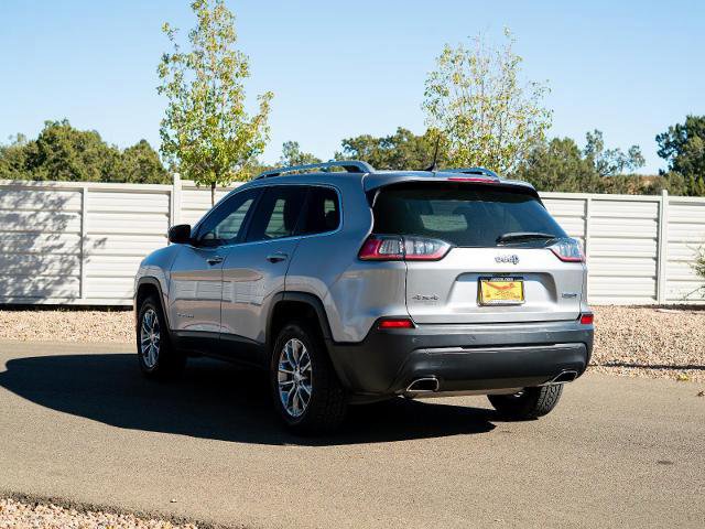Used 2021 Jeep Cherokee Latitude Lux w/ Comfort/Convenience Group image 3