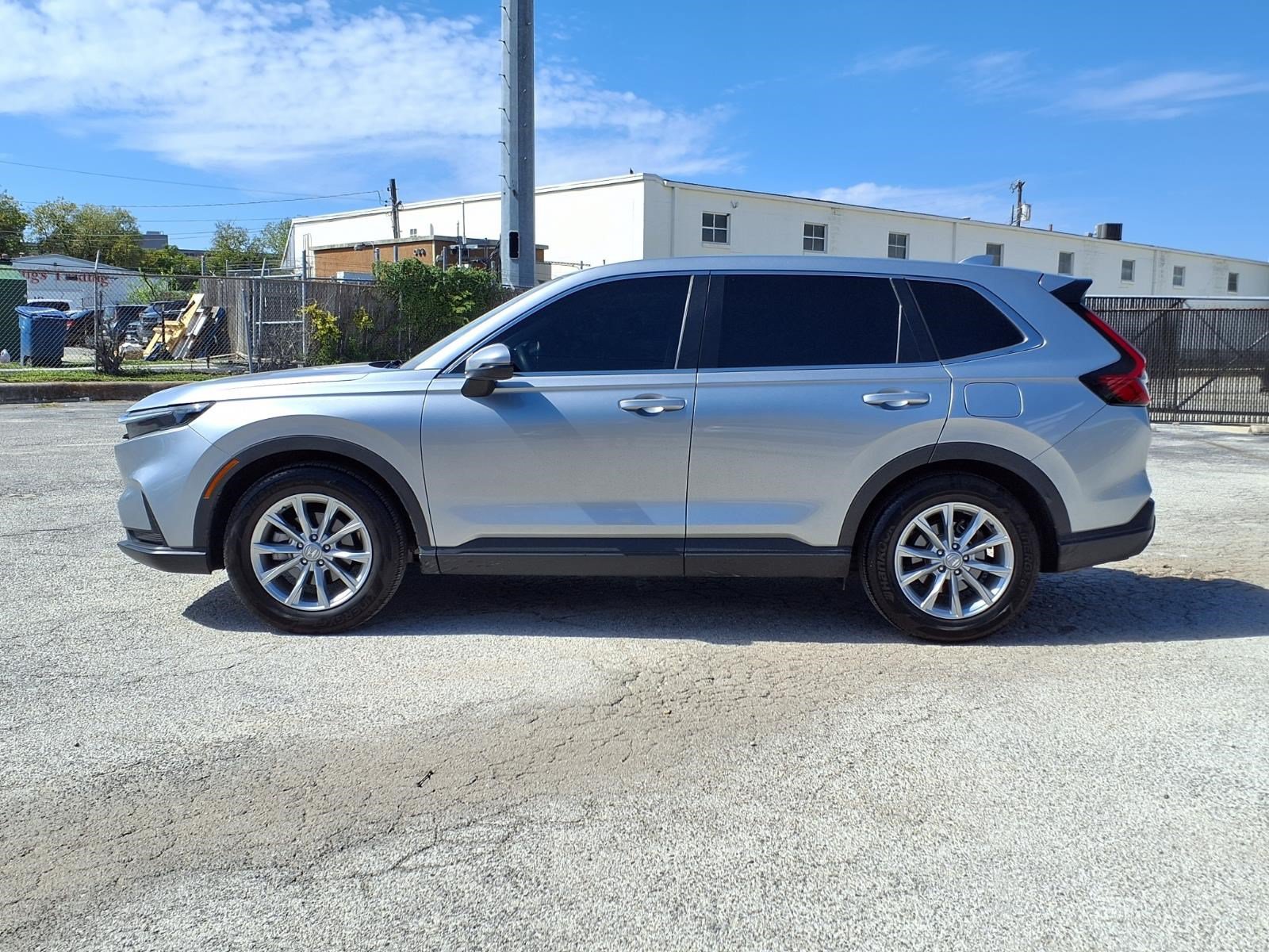 Used 2025 Honda CR-V EX image 9