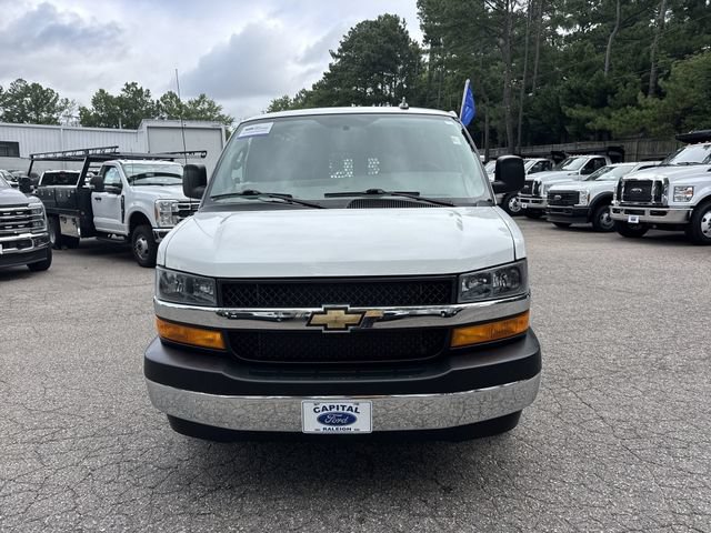 Used 2024 Chevrolet Express 2500 w/ Driver Convenience Package RWD image 3