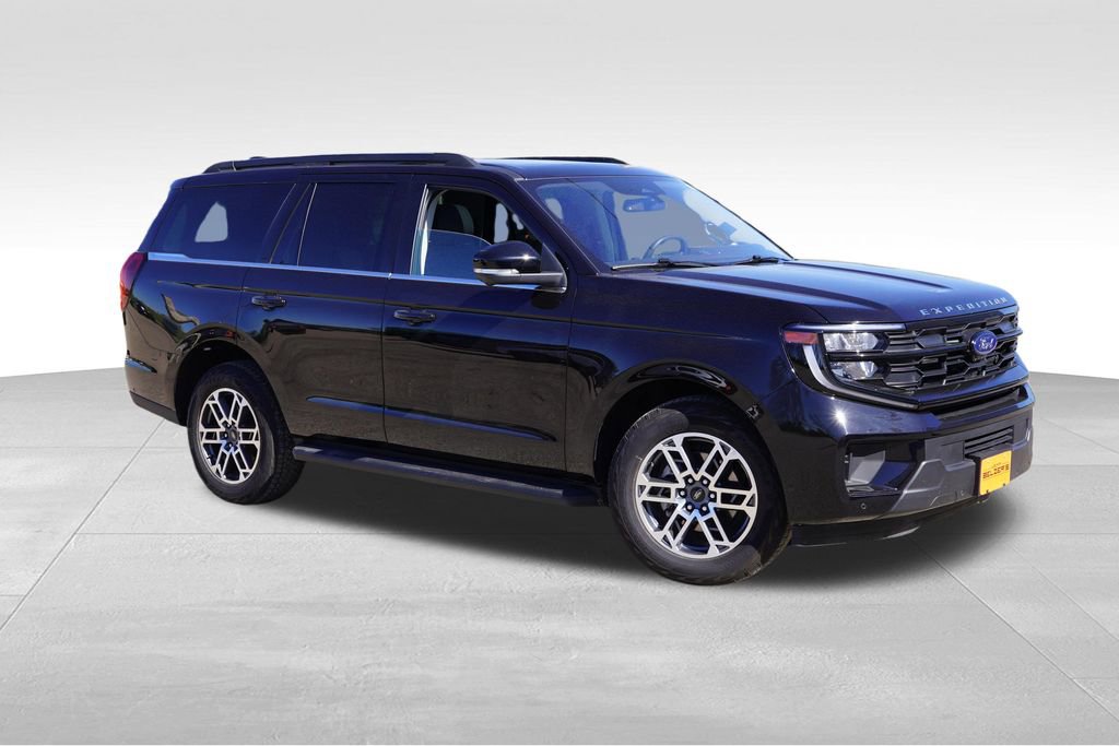 Certified 2025 Ford Expedition Active AWD/4WD image 2