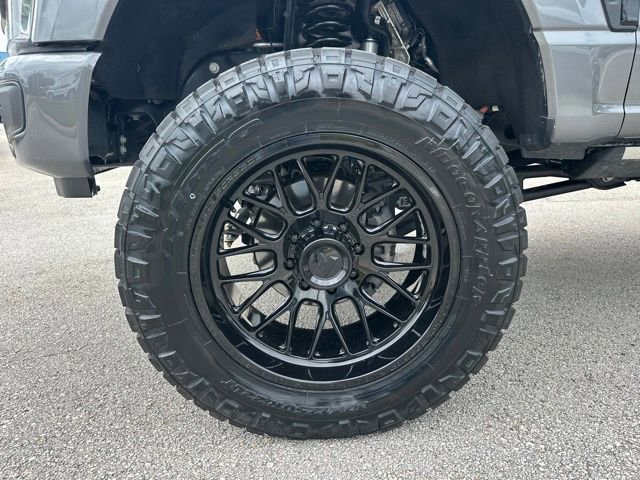 Certified 2025 Ford F250 Platinum image 39