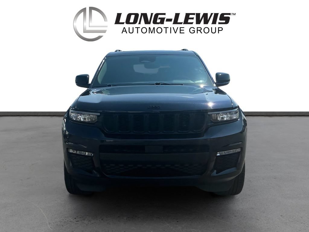 Used 2024 Jeep Grand Cherokee L Limited w/ Black Appearance Package AWD/4WD image 11