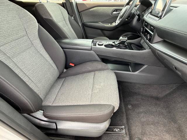 Used 2023 Nissan Rogue SV AWD/4WD image 10