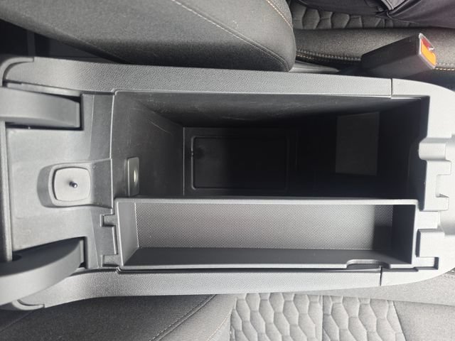 Used 2021 Chevrolet Equinox LT FWD image 28