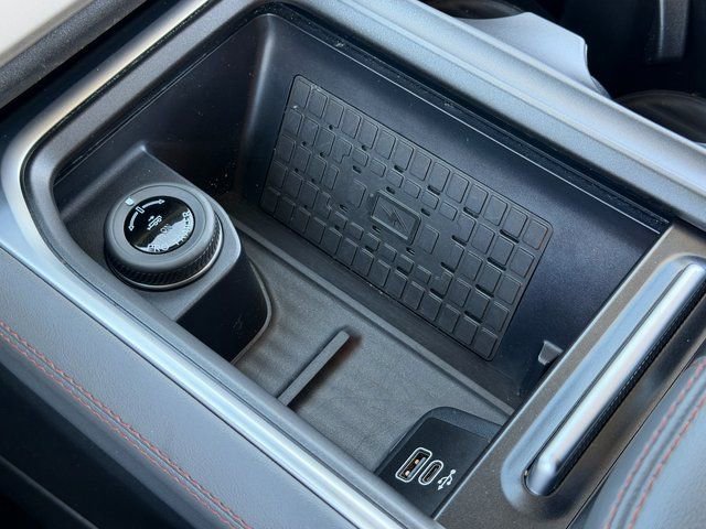 Certified 2025 Ford Expedition Active AWD/4WD image 20