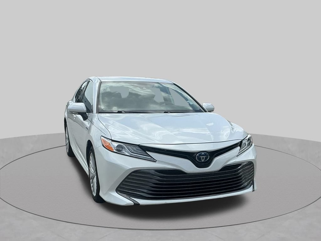 Used 2020 Toyota Camry XLE FWD image 15