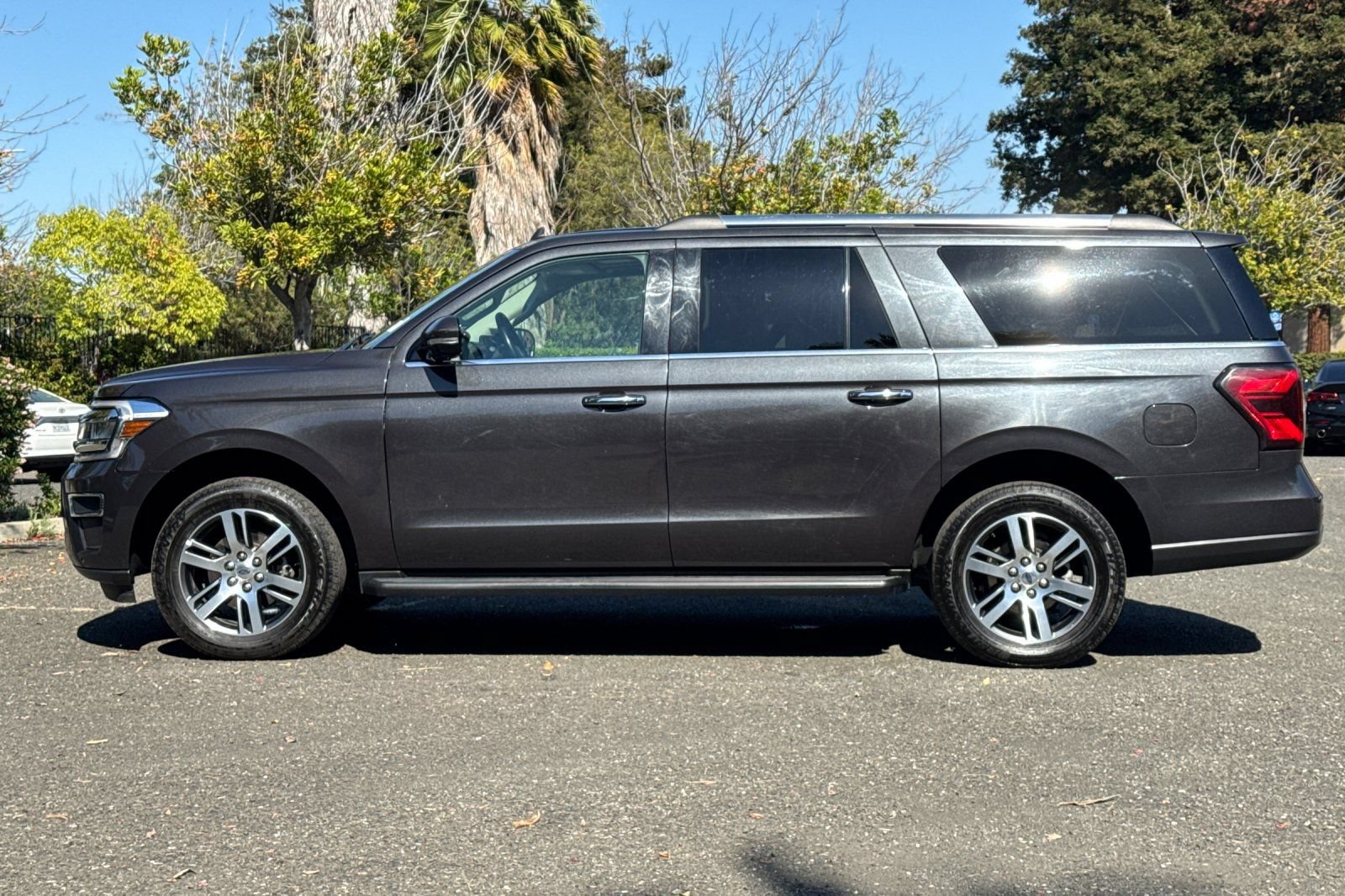 Certified 2024 Ford Expedition Max Limited RWD image 7