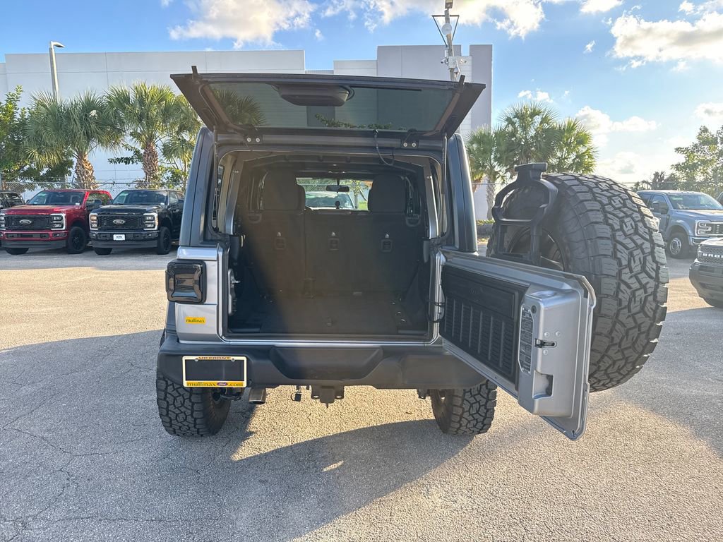 Used 2019 Jeep Wrangler Unlimited Sport S image 25