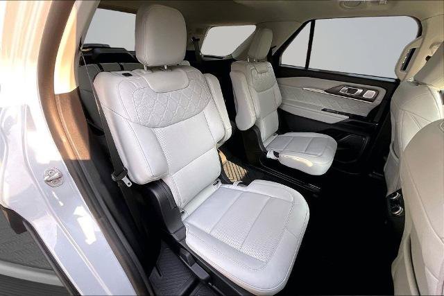 Certified 2026 Ford Explorer Platinum w/ LUX Leather Package AWD/4WD image 27