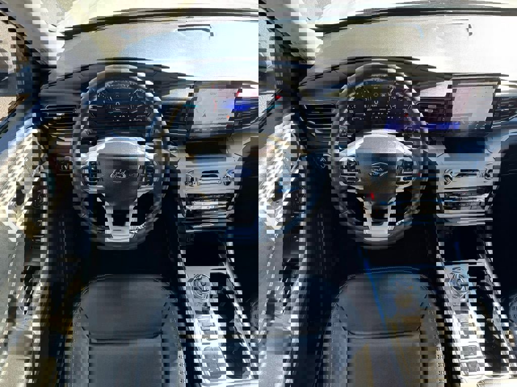 Certified 2022 Ford Explorer XLT w/ Equipment Group 202A image 11