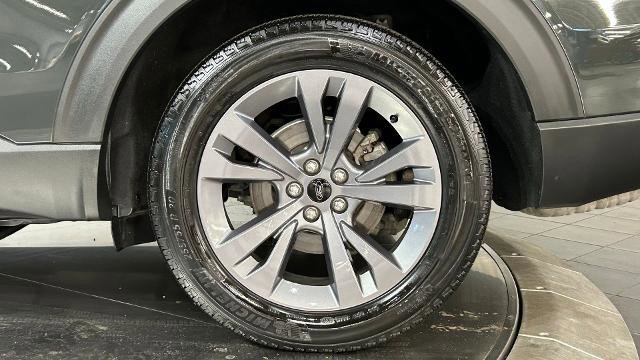 Certified 2021 Ford Explorer XLT w/ Equipment Group 202A AWD/4WD image 23
