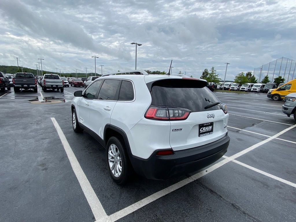 Used 2019 Jeep Cherokee Latitude w/ Popular Appearance Group FWD image 5