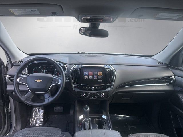 Used 2018 Chevrolet Traverse LT AWD/4WD image 3