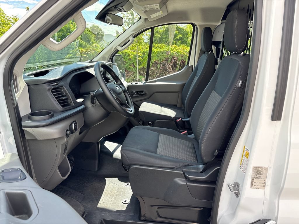 Certified 2025 Ford Transit 250 Low Roof w/ Exterior Upgrade Package RWD image 27