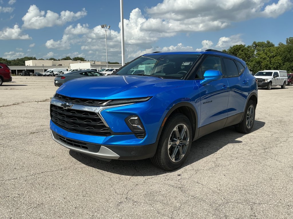 Used 2024 Chevrolet Blazer LT w/ Convenience Package FWD image 1