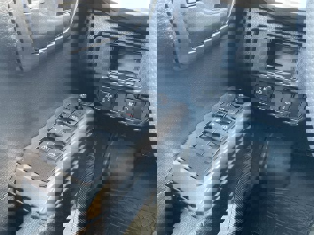 Used 2019 Toyota Tacoma SR5 AWD/4WD image 20