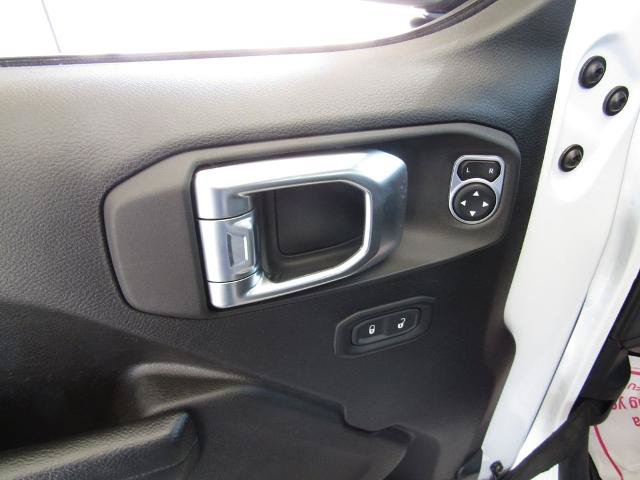 Used 2023 Jeep Wrangler Unlimited Sport AWD/4WD image 17