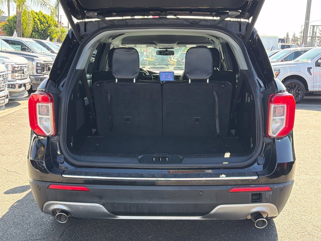 Certified 2023 Ford Explorer Limited RWD image 17
