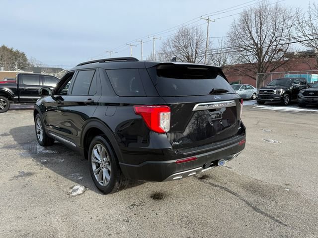 Certified 2022 Ford Explorer XLT w/ Equipment Group 202A image 9