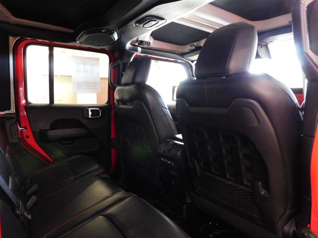 Used 2020 Jeep Wrangler Unlimited Rubicon w/ Dual Top Group AWD/4WD image 45