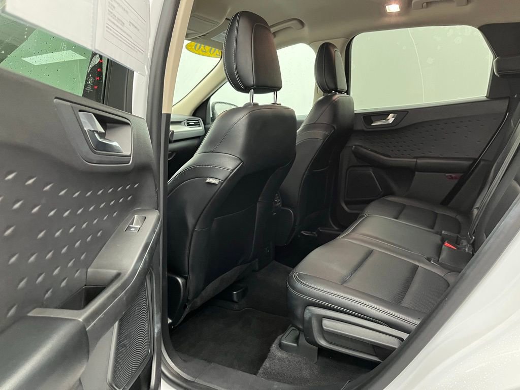 Certified 2020 Ford Escape SEL image 28