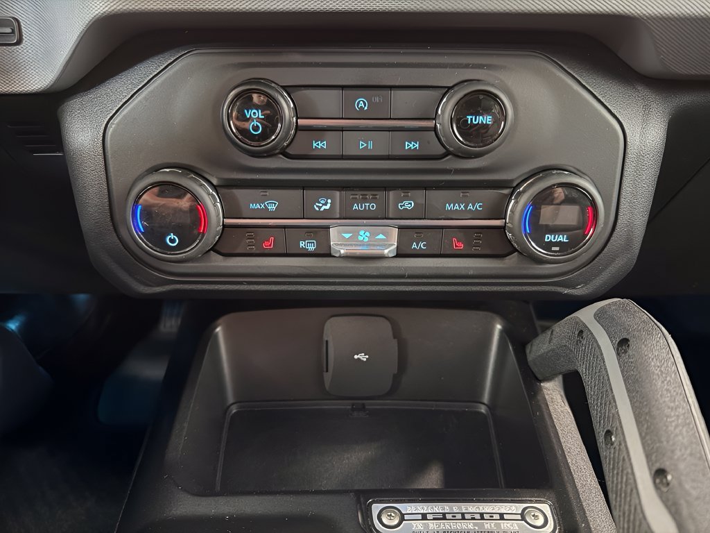 Certified 2023 Ford Bronco Big Bend w/ Sasquatch Package AWD/4WD image 26