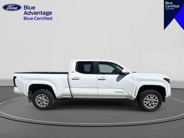 Used 2024 Toyota Tacoma SR5 AWD/4WD image 5