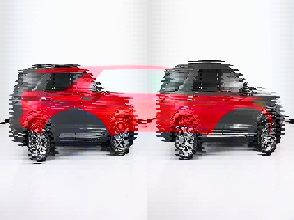 Certified 2023 Ford Explorer XLT w/ Equipment Group 202A image 26