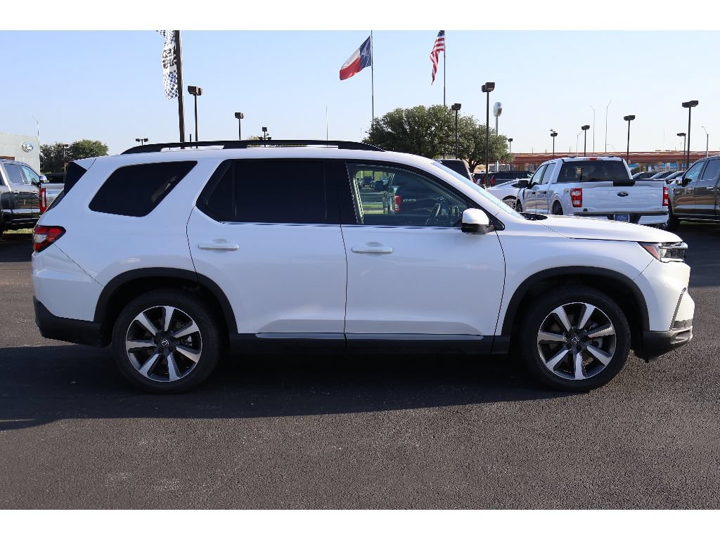 Used 2024 Honda Pilot Elite image 12