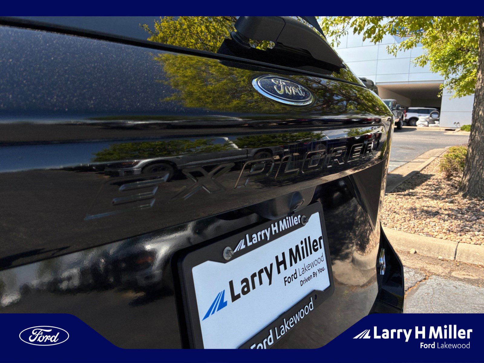 Certified 2021 Ford Explorer ST w/ Equipment Group 401A AWD/4WD image 24