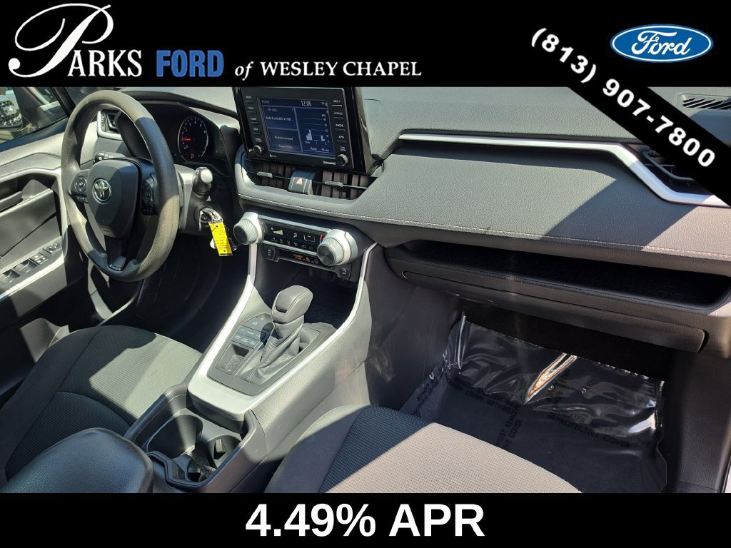 Used 2021 Toyota RAV4 LE AWD/4WD image 10