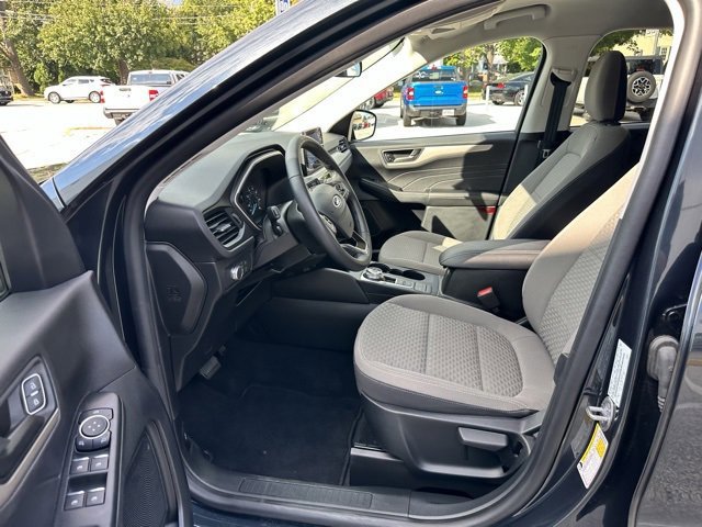 Certified 2022 Ford Escape SE w/ Cold Weather Package image 37
