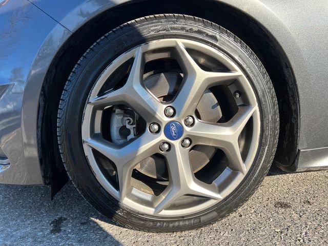 Certified 2018 Ford Focus ST image 16