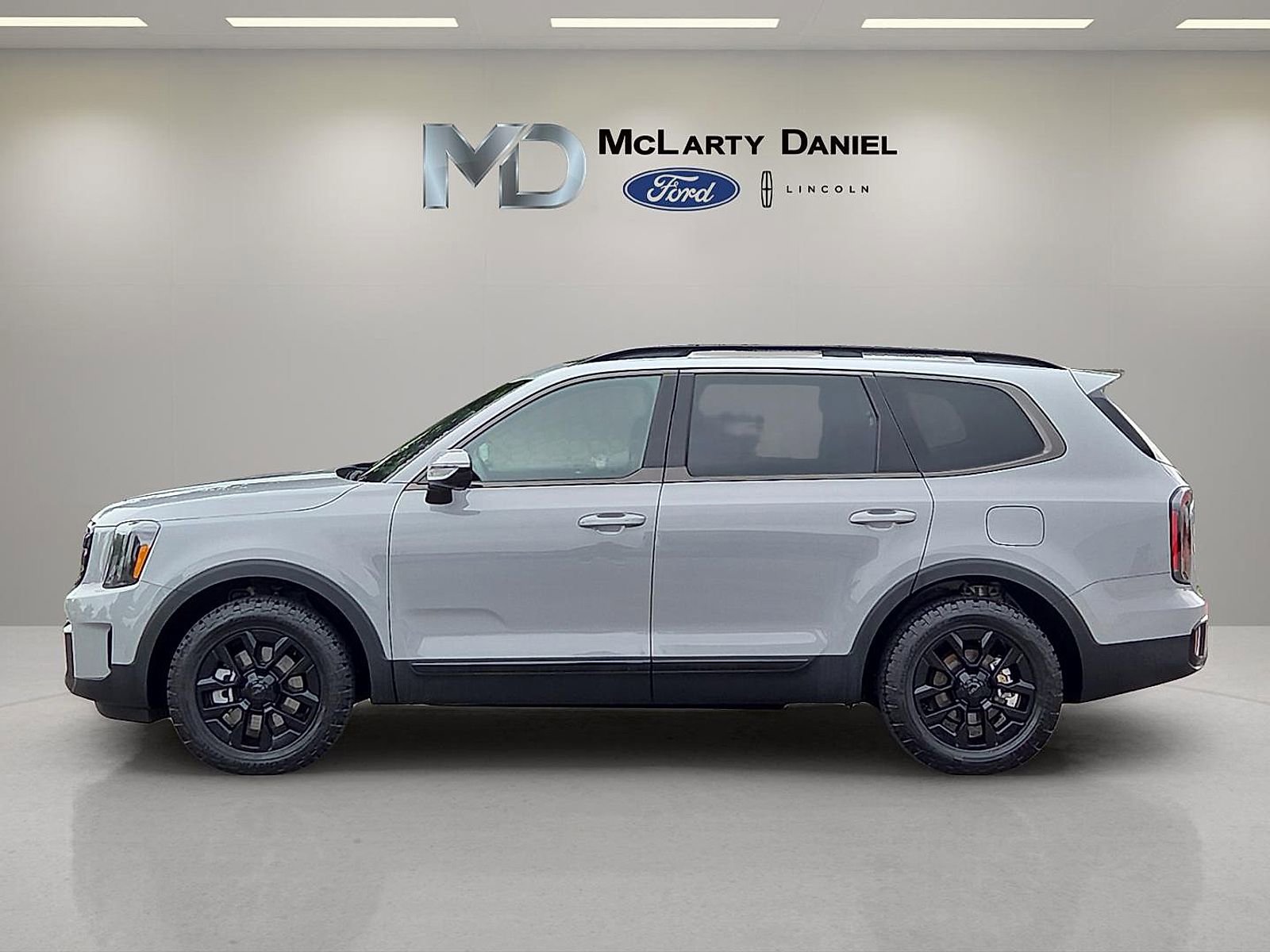 Used 2025 Kia Telluride SX Prestige X-Pro AWD/4WD image 3