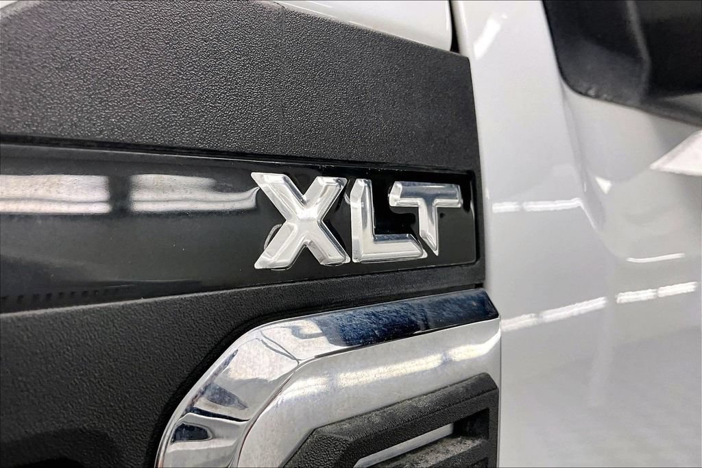 Certified 2025 Ford F350 XLT w/ FX4 Off-Road Package AWD/4WD image 8