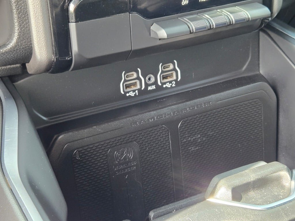 Used 2025 RAM 1500 Big Horn AWD/4WD image 28